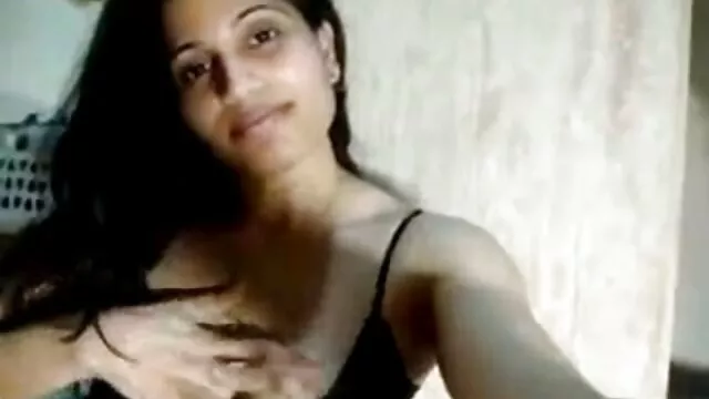 Adorable videos pornos de viejas cachondas evaluina masturbándose