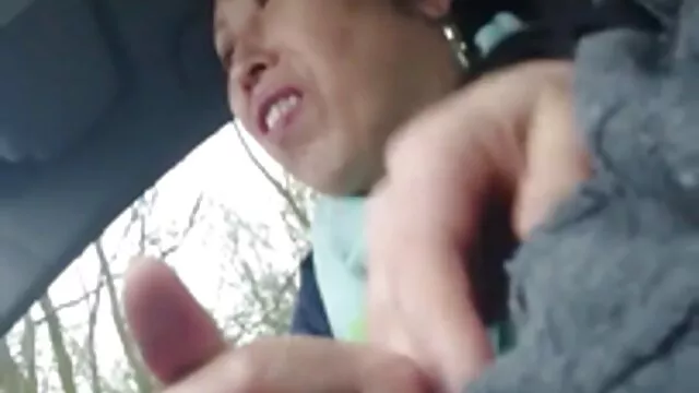 Cute abuelas follando en el campo J Kiss se vuelve loca por el espectáculo