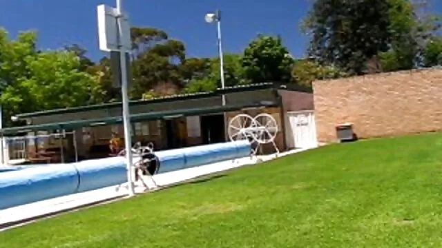 Maestra recibe un gran regalo en sexo con viejos y jovenes el aula