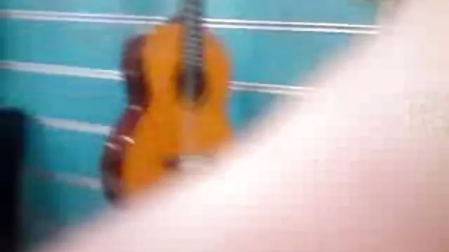 Sexo gimnástico con flexi Daisy Lee abuela cogiendo con nieto