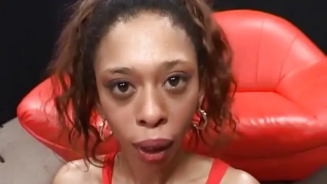 No hay forma cojiendo con mi nieta de romper estas esposas JOI