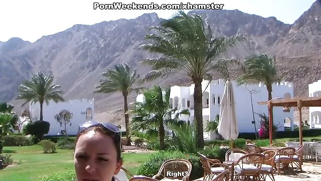 Chica chenesa caliente en lugares públicos videos de porno de jovencitas con viejos