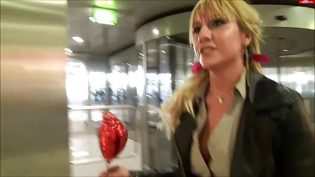 adoración glamorosa jovenes con viejos teniendo sexo
